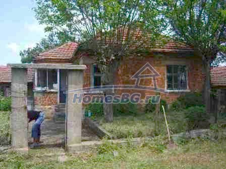 10068:1 - Кирпичный дом в Болгарии предлагается с большой скидкой