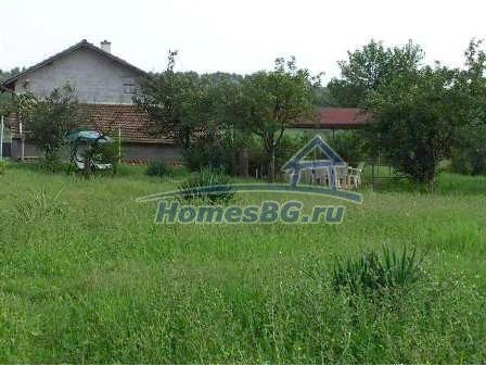 10081:5 - Замечательный дом на продажу расположен в болгарском деревне