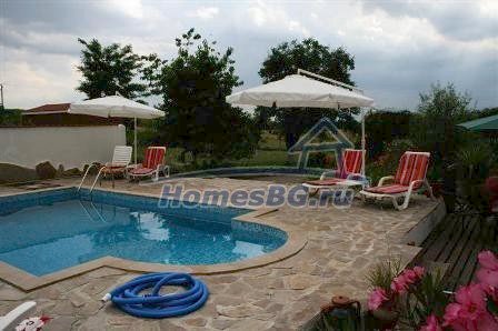 10093:18 - Роскошный дом с бассейном для продажи в Болгарии возле Елхово