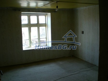 10108:17 - Это дешевая загородная недвижимость в Болгарии на продажу