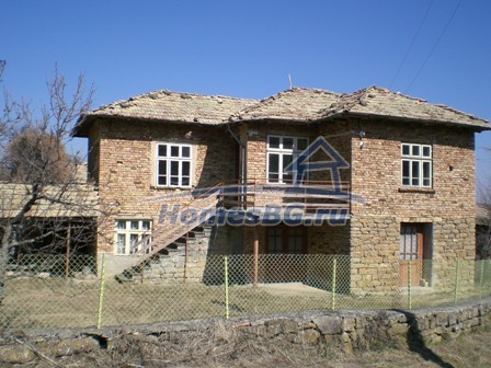 10108:40 - Это дешевая загородная недвижимость в Болгарии на продажу