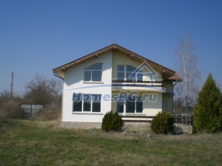 10117:11 - Красивый недавно построенный болгарский дом на продажу