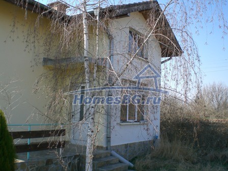 10117:50 - Красивый недавно построенный болгарский дом на продажу