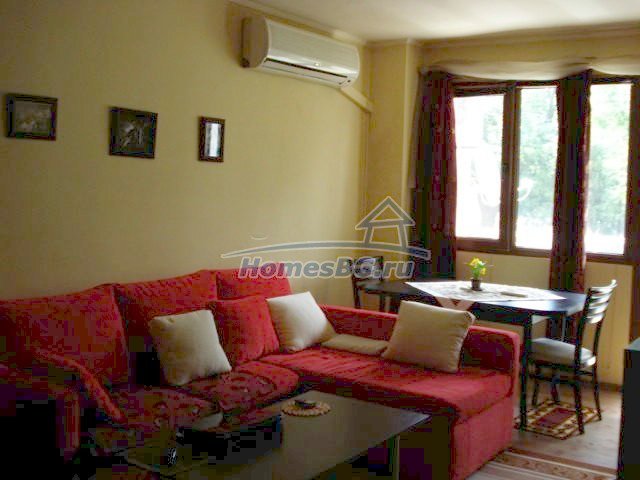 10177:1 - Меблированная трехкомнатная квартира в Елхово, Болгарии 