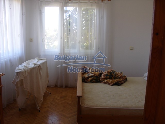 10270:31 - Renovated bulgarian property for sale near dam lake