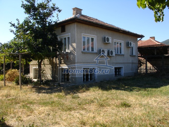 10271:8 - Hедвижимость в Болгарии для продажи  с большой сад и камин!