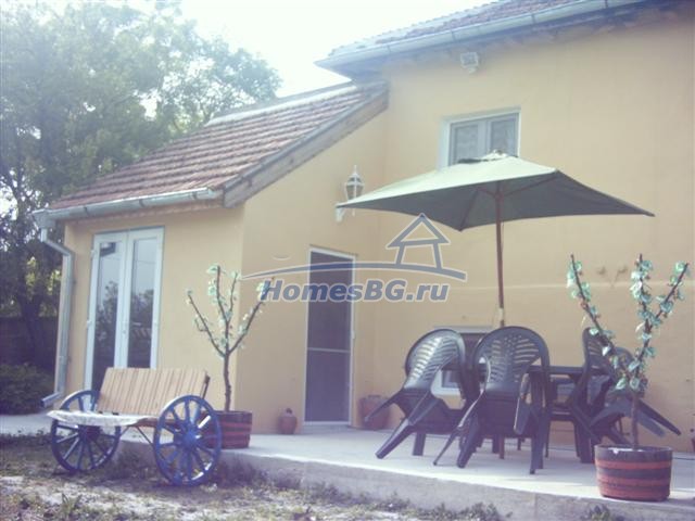 10296:2 - Болгарский дом для продажа в живописном  селе, Елхово области!