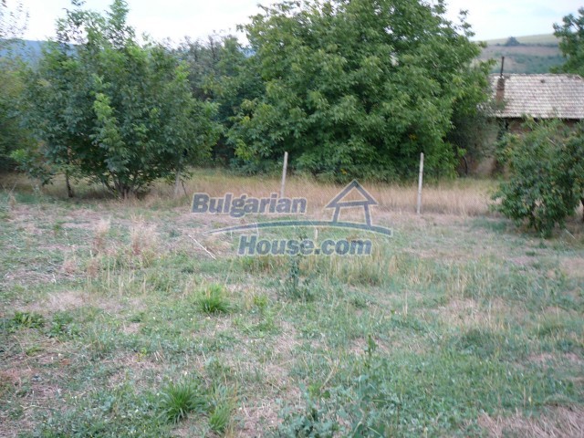 10614:31 - Болгарский дом с прекрасным видом на горы рядом с озером Ястреби