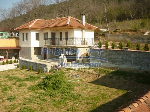10697:18 - A renovated two-storey house near Veliko Turnovo