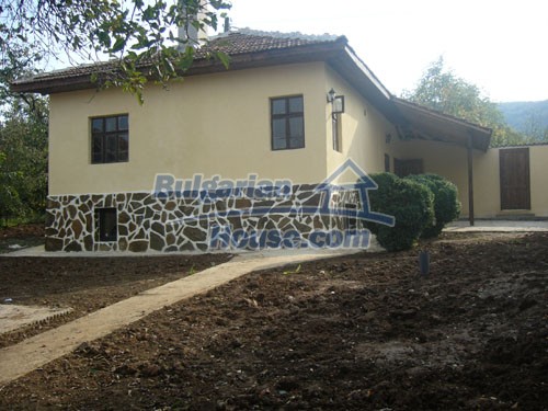 10698:1 - Lovely renovated Bulgarian property in Veliko Tarnovo Region