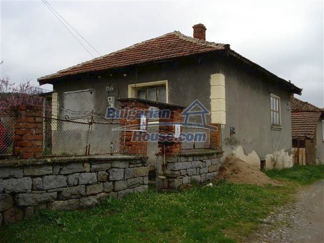 10726:2 - Куплю кирпичную недвижимость в Болгарии в  регионе Елхово