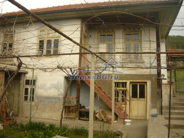 10739:1 - Недвижимость с садом в северной Болгарии,4 км от г.Велико Тырнов