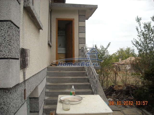 10753:10 - Продается кирпичный дом в деревне, регион Стара Загора.