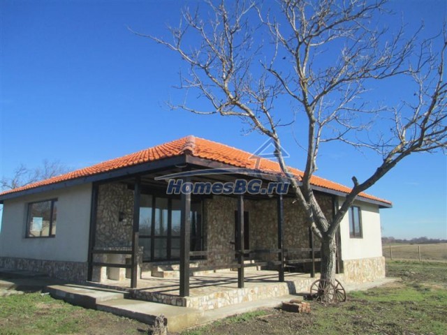 10790:1 - Продается новый дом в Болгарии недалеко от моря.