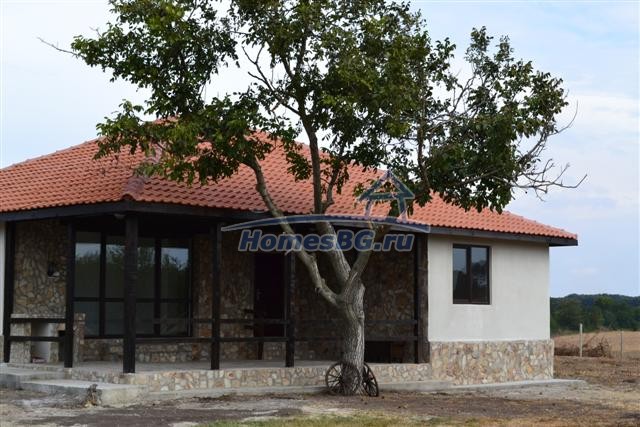 10790:17 - Продается новый дом в Болгарии недалеко от моря.