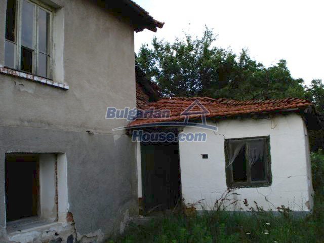 10793:4 - Cheap rural two-storey house with a nice garden, Elhovo region