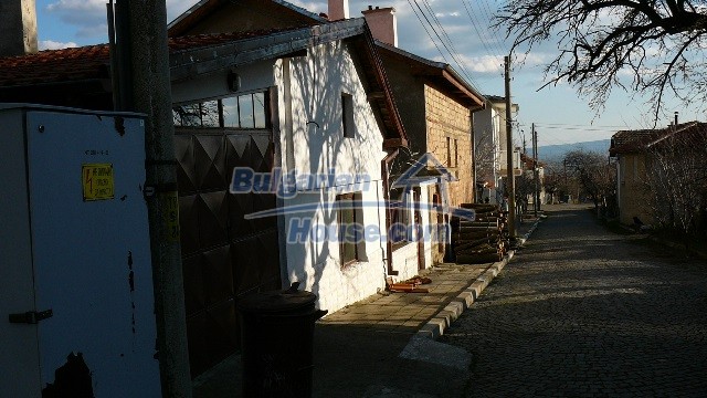 11003:18 - Bulgarian Property for rent in Shipka town, Stara Zagora region