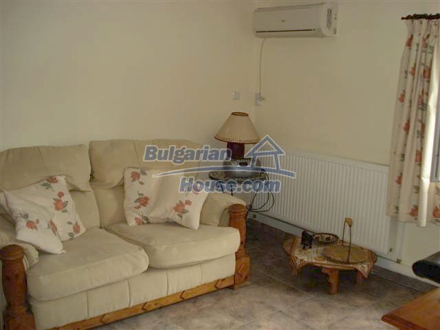 11203:9 - Gorgeous partly furnished and renovated house near Elhovo