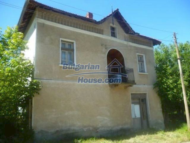 11228:1 - Two-storey house in a splendid region near Vratsa