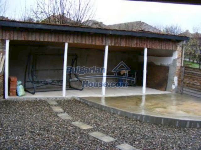 11276:6 - House for sale 25 km away from the Danube river near Montana 
