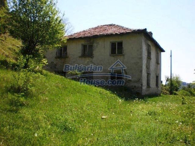 11335:2 - Rural house near Kardzhalistunning mountain panorama