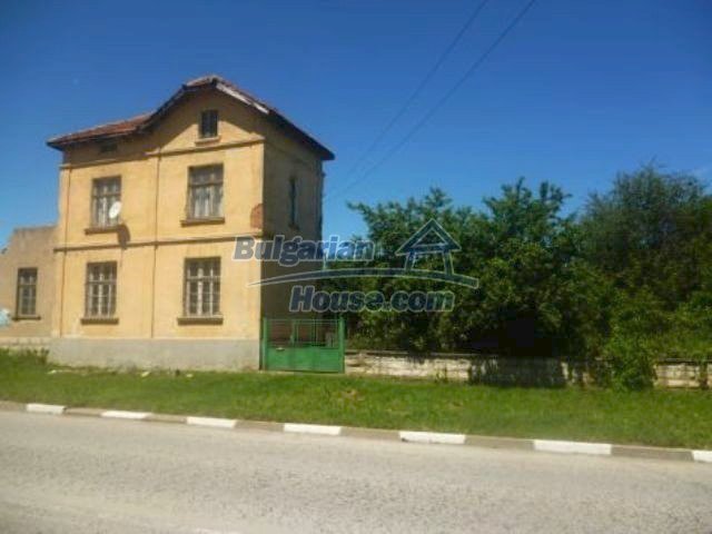 11383:2 - Rural house with splendid surroundings in Vratsa region