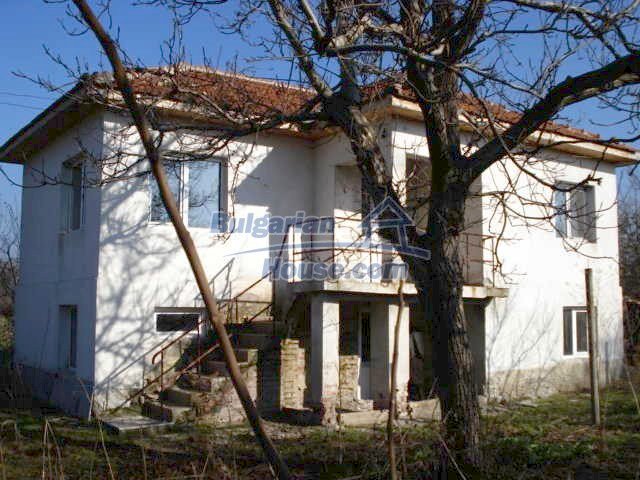 11417:1 - Sunny renovated rural house with a splendid garden - Elhovo