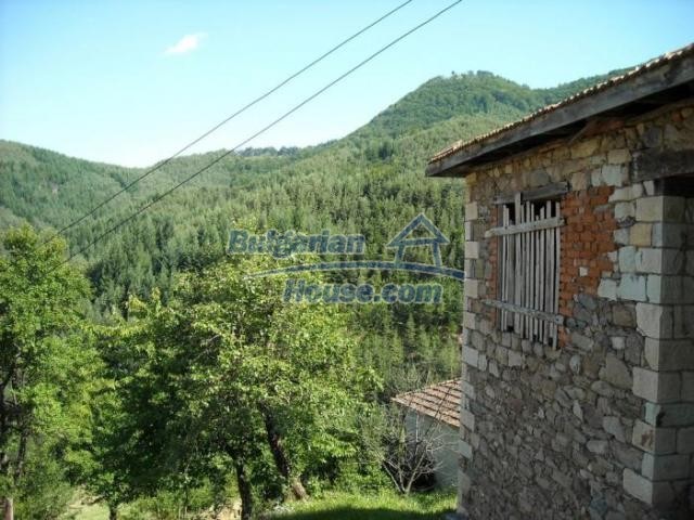 11420:4 - Sunny house with astounding views near Kardzhali 