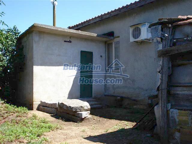 11473:4 - Incredible rural property with a huge garden 10 km from Elhovo