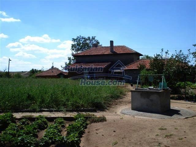 11473:21 - Incredible rural property with a huge garden 10 km from Elhovo