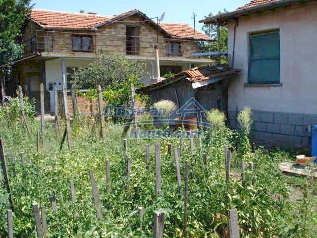11478:9 - Beautiful and cheap house with a garden near Yambol