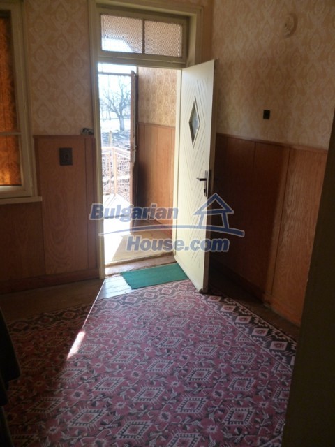 11506:24 - Cozy rural Bulgarian house for sale in Vratsa region