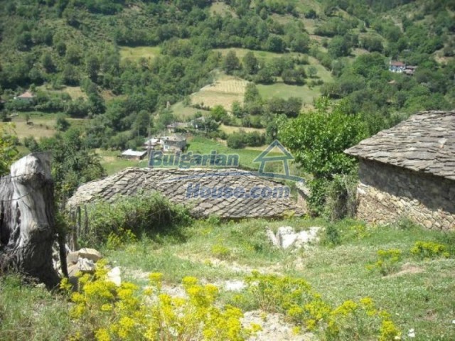 11522:7 - Rural house in a wondrous mountainous region near Kardzhali
