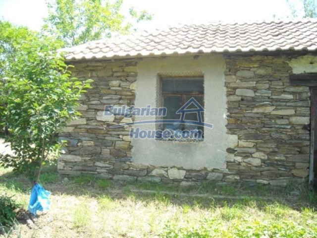 11522:14 - Rural house in a wondrous mountainous region near Kardzhali