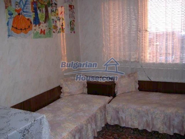 11671:1 - Cheap and comfortable apartment in Elhovo town