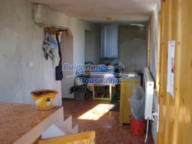 11672:7 - House with a spacious garden and a barbecue area in Elhovo town