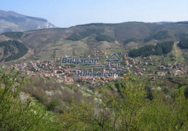11785:15 - Low-priced property with breathtaking views near Vratsa