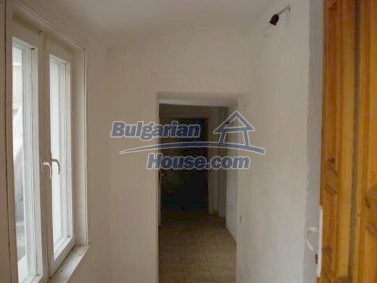 5477:12 - Cozy bulgarian house for sale in Elhovo region