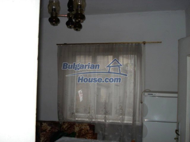 11916:3 - Spacious ground floor for sale in the lovely town of Elhovo