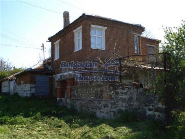 12098:2 - Rural Bulgarian house with big garden near Elhovo