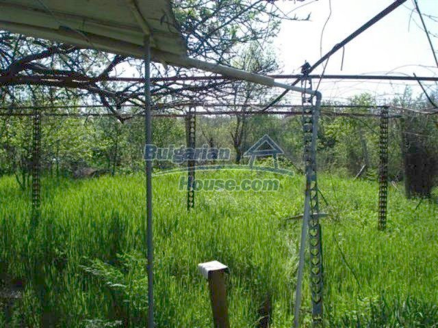 12098:15 - Rural Bulgarian house with big garden near Elhovo