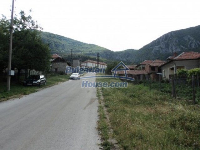 12118:12 - Bulgarian house in the mountains near Vratsa – fascinating views