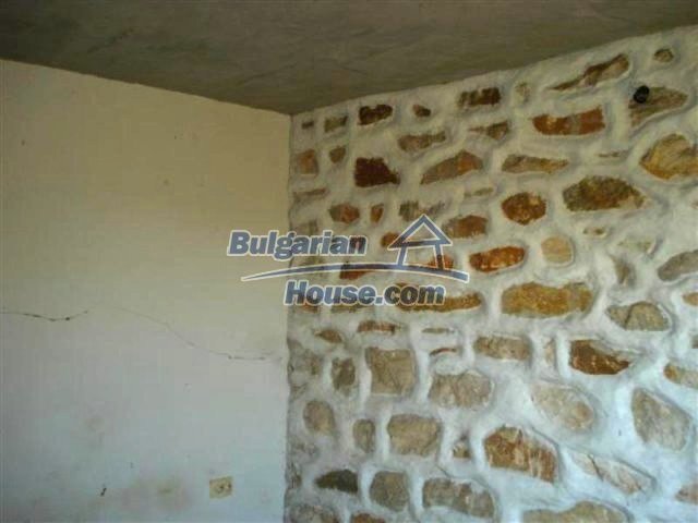 12206:10 - Very cozy and advantageous Bulgarian property near Elhovo