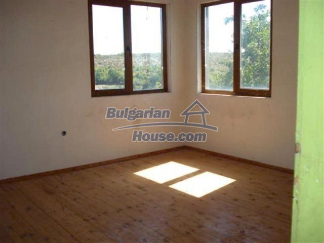 12206:19 - Very cozy and advantageous Bulgarian property near Elhovo