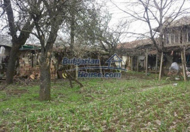 12209:4 - Cheap completed house with huge garden near Razgrad