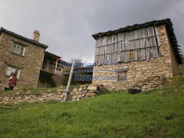 12297:10 - Property near Pamporovo with splendid mountain views