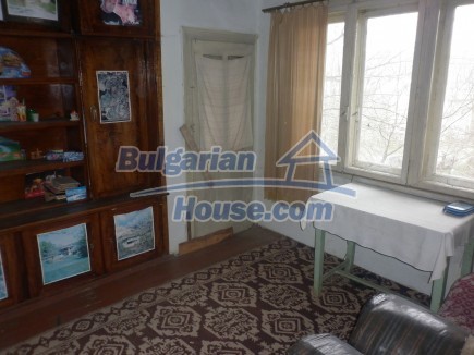 12299:30 - Big Bulgarian property for sale in Vratsa region with three gara