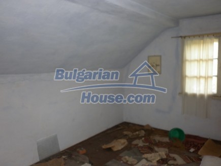 12449:24 - Bulgarian house in Vratsa region, near forest, 3700sq.m garden 