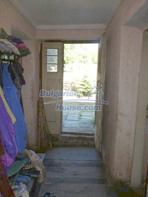 12452:8 - Bulgarian Property for sale 4km from Mezdra, Vratsa, big garden