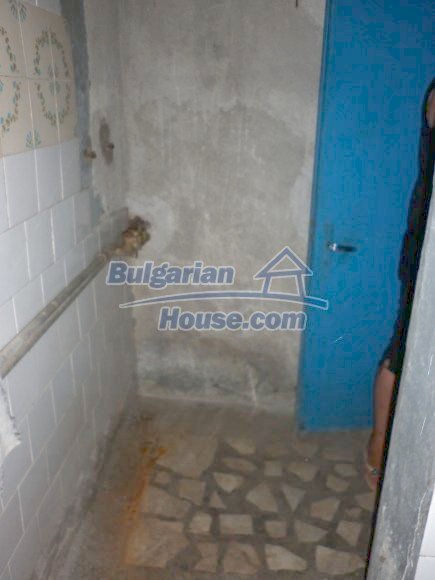 12464:15 - Bulgarian house for sale in Vratsa region, near river and forest